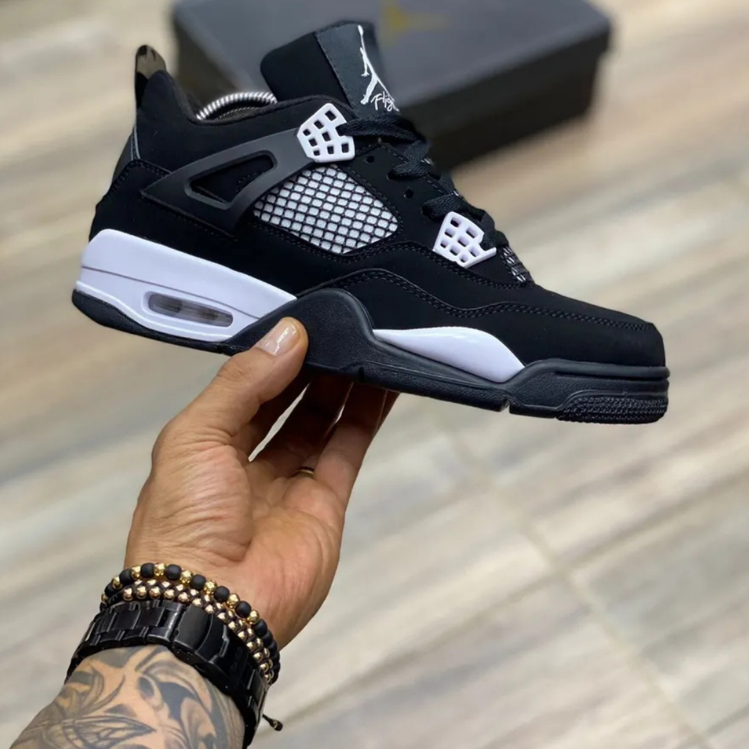 Nike Air Jordan 4 Retro