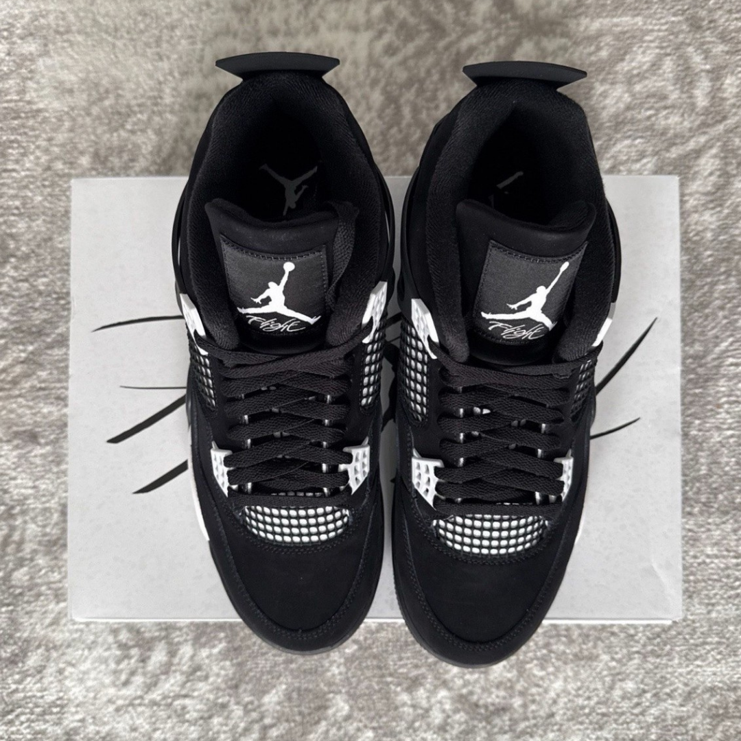 Nike Air Jordan 4 Retro