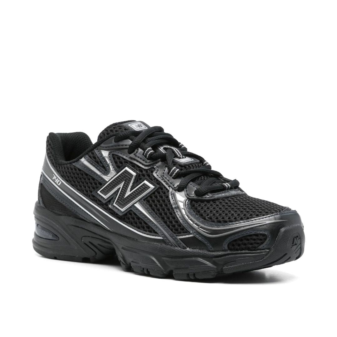 New Balance 740
