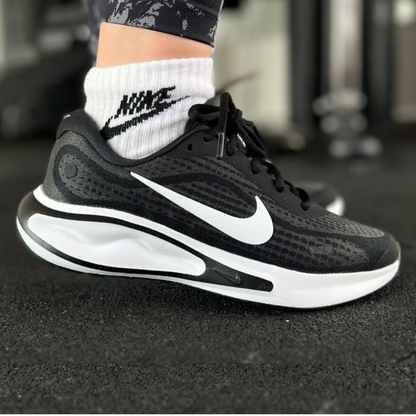 Nike Journey Run Tenis