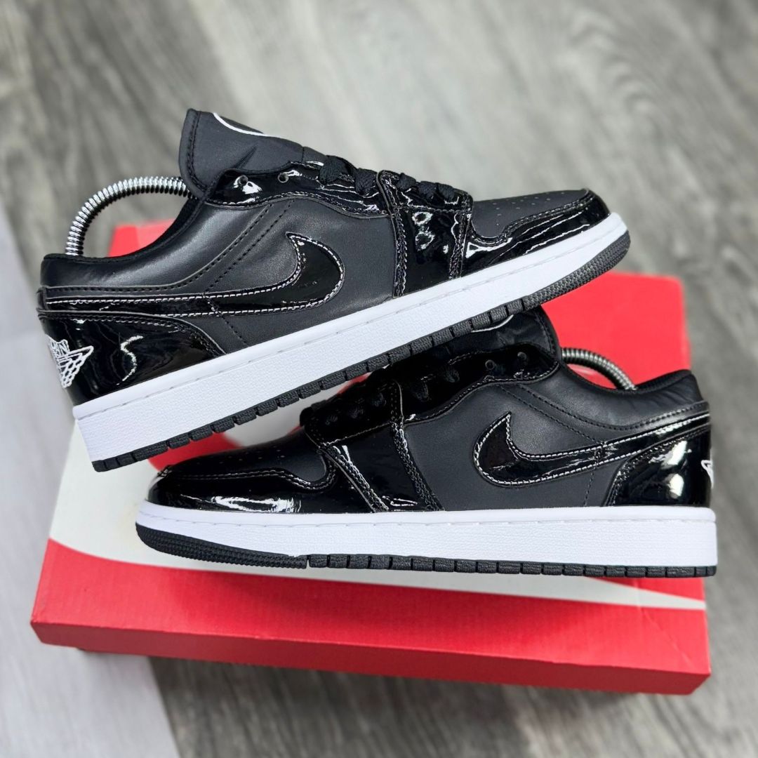 Nike  Air Jordan 1 Low SE
