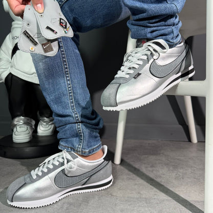 Nike Cortez En Cuero Plateado