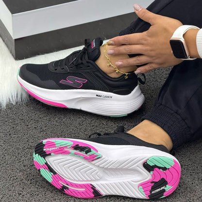 Skechers Max Cushioning